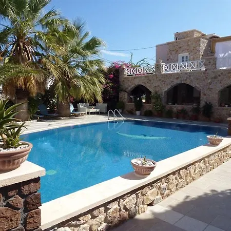 アパートホテル Atalos Kamári