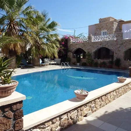 Aparthotel Atalos Kamari (Santorini)