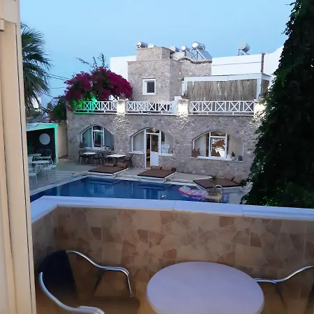 아탈로스 스위트 Kamári