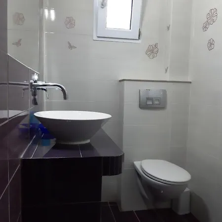 아탈로스 스위트 Kamári