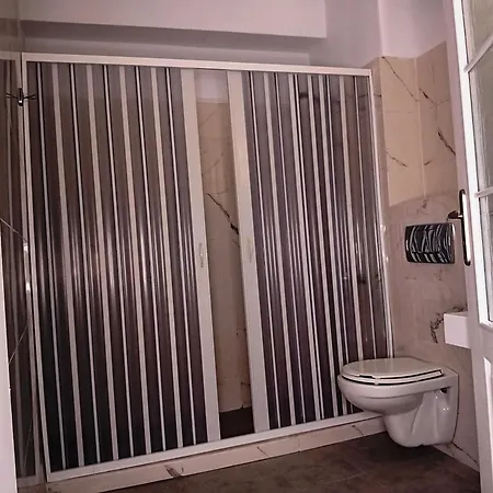 اتالوس سويتس Kamári