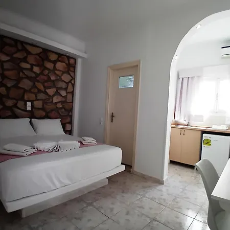 Aparthotel Atalos Kamari (Santorini)
