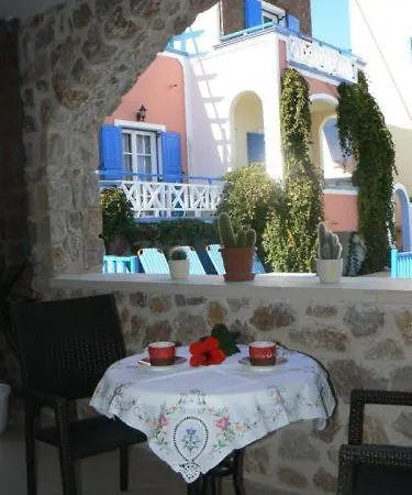 아탈로스 스위트 3* Kamári