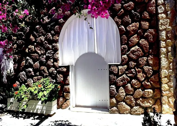 Atalos Aparthotel 3*