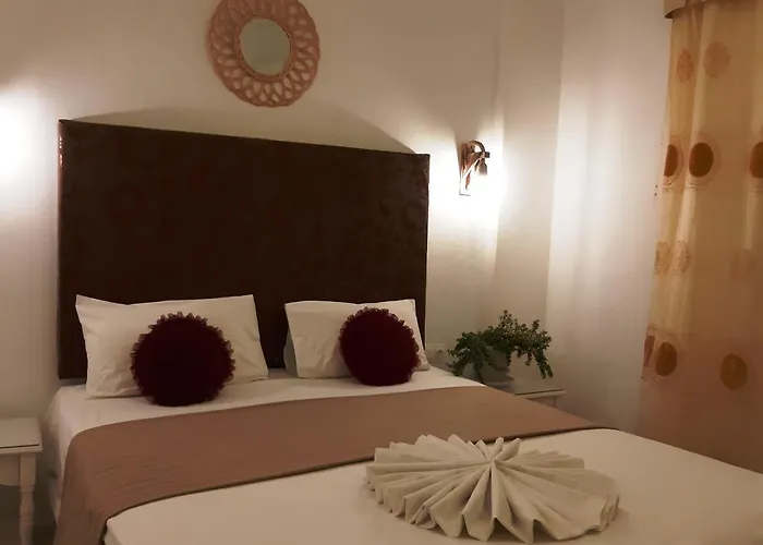 Atalos Apartahotel Kamári