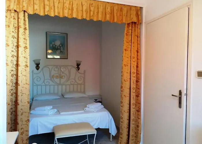 Apartahotel Atalos Kamári