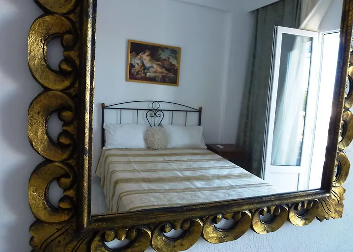 Atalos Apartahotel 3*