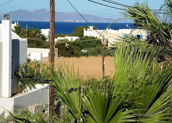 Atalos Kamari (Santorini)