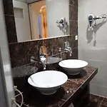 Atalos Apartahotel