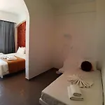 Atalos Aparthotel 3*